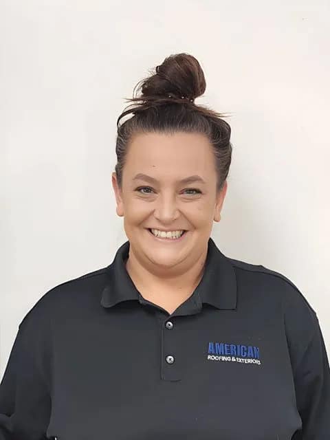Shayna Holt, Sales Representative