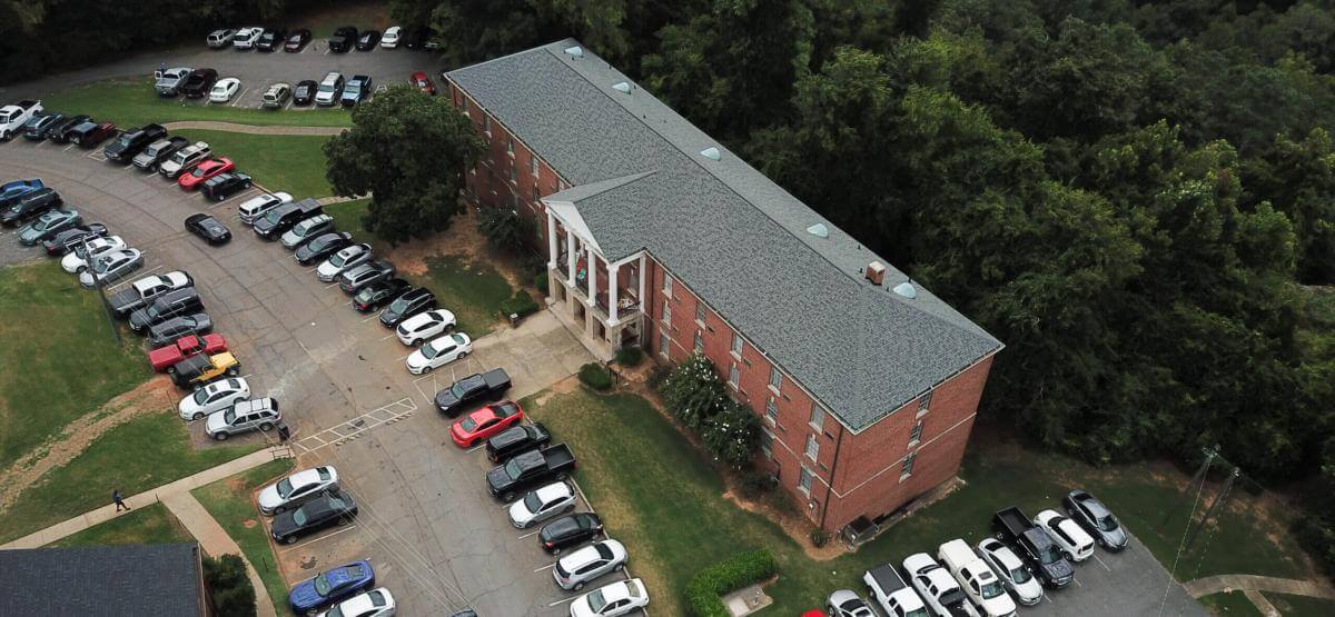 Building with shingle roof